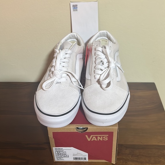 Old SKOOL VANS- Theory Cloud - Brand new Never Worn - Picture 2 of 8